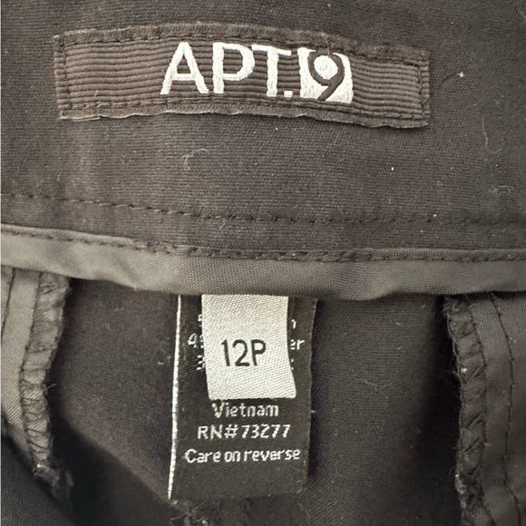 ⚡️5 for $25 item! Apt 9 black work capris size 12P - Picture 3 of 5